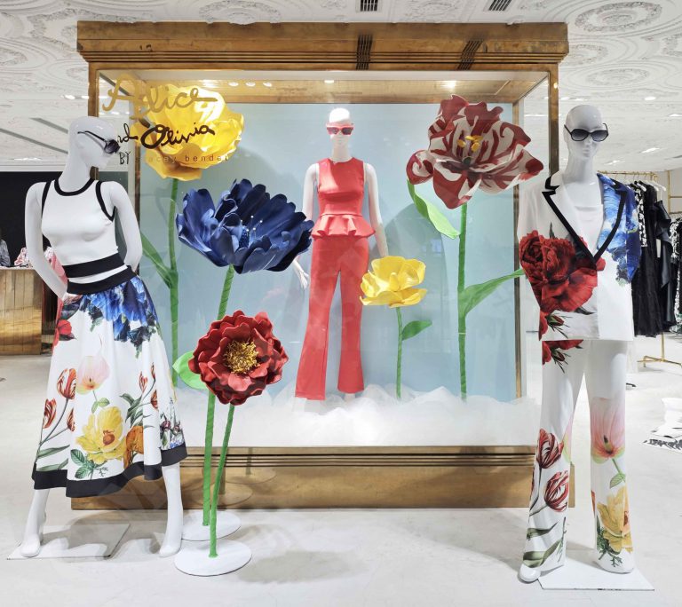 window display, store decoration, gold printing, silver printing, lenticular printing, advertising installation, creative solutions, retail brands, display stands, specialized printing