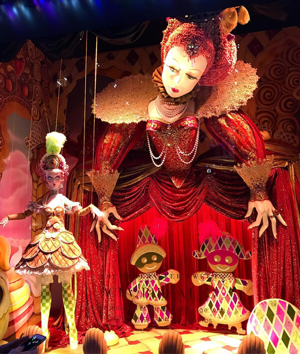 window display,store window display,store decoration, retail store display,creative solutions, retail brands, display stands