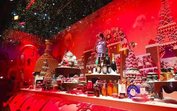 window display,store window display,store decoration, retail store display,creative solutions, retail brands, display stands